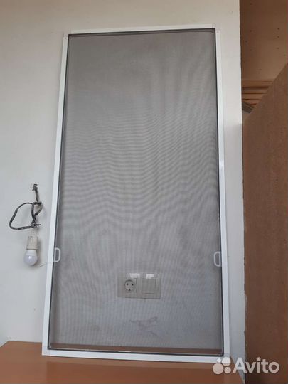 Москитные сетки с дефектом и без дефекта сетки