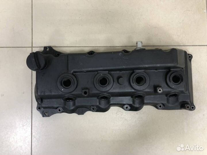 Крышка клапанов головки блока Toyota Land Cruiser Prado