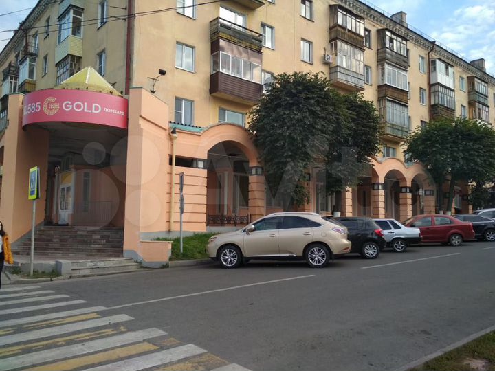 Торговое помещение, цоколь 350 м²