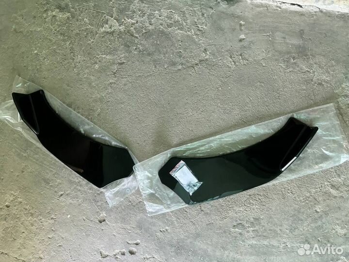 Сплиттер переднего бампера универсальный (боковые)