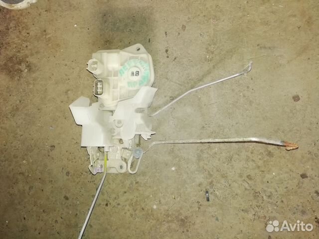 Замок передней правой двери Хонда Сити