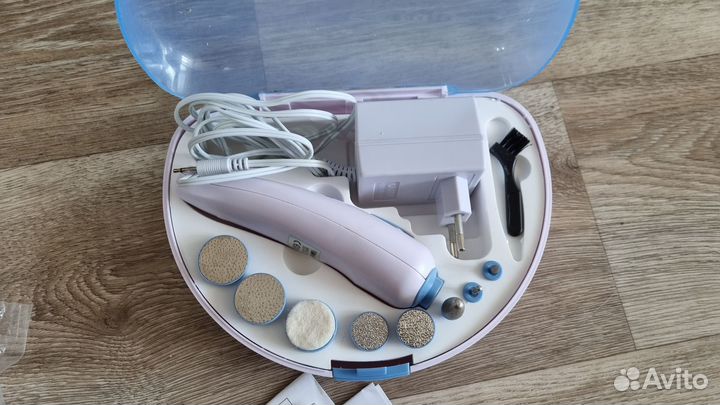 Маникюрный и педикюрный набор