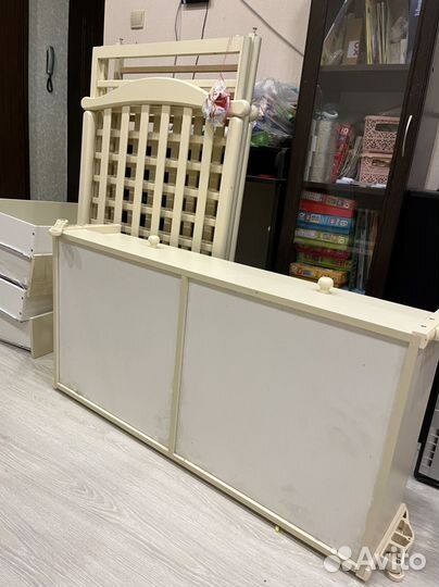 Кровать с маятником Гандылян Людмила 0-3