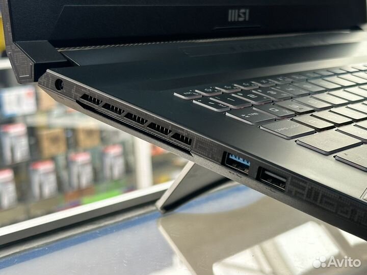 MSI 463XRU RTX 4060 16/512 новый