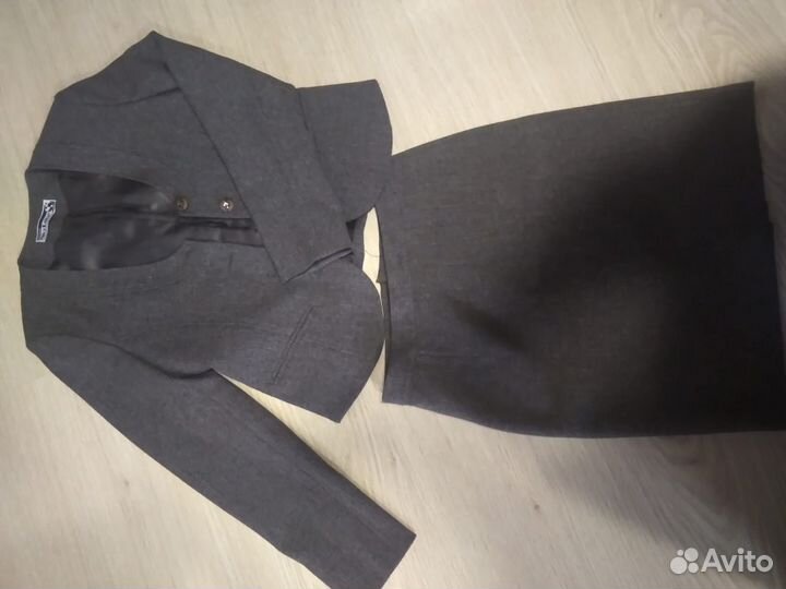 Костюм школьный для девочки размерS