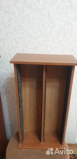 Полка для дисков