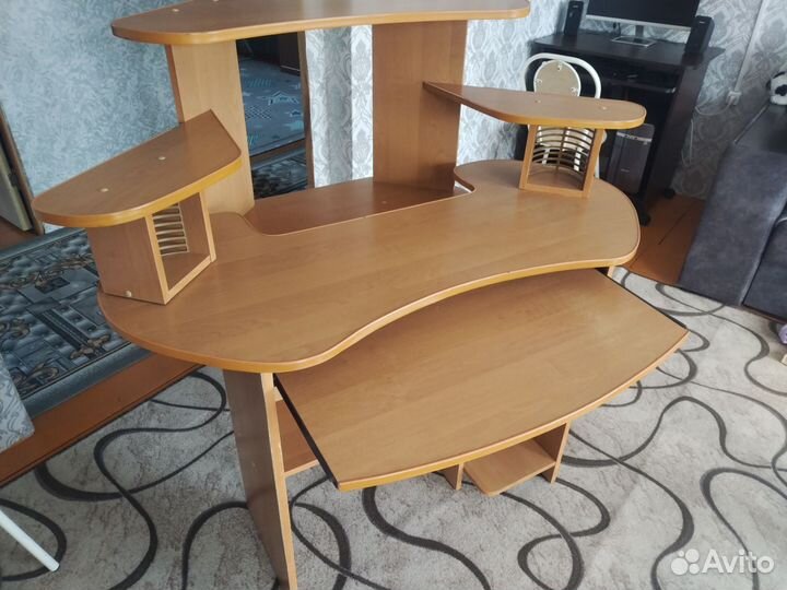 Компьютерный столик бу