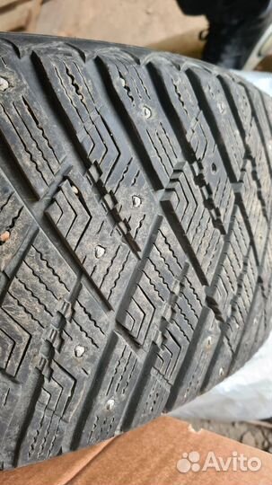 Goodyear Ultragrip Ice Arctic 245/45 R17 99T