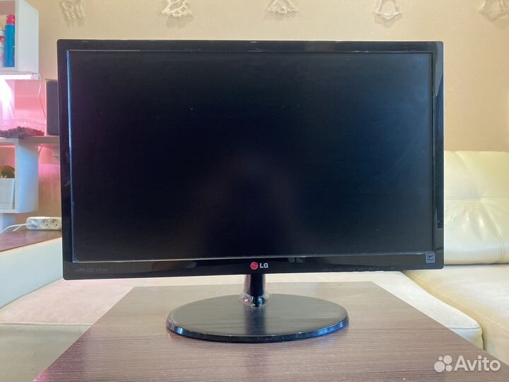 Монитор LG flatron 23EA53T-PA
