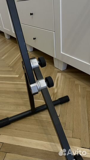 Soundking Стойка для контрабаса DG021