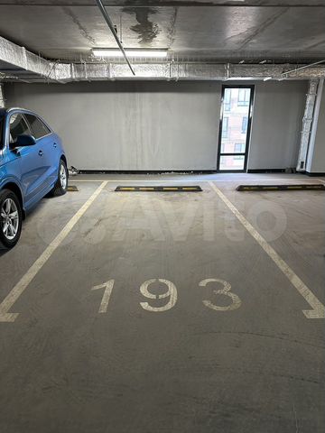 Машиноместо, 13 м²