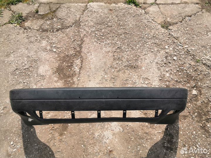 Бампер передний Audi 80 (86-91)