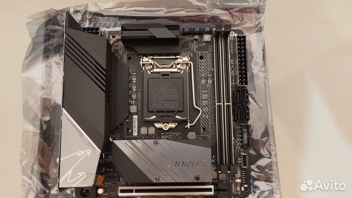 Мат. плата gigabyte Z590I aorus ultra новая