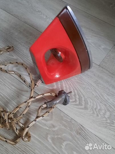 Утюг СССР рабочий бу в хорошем состоянии