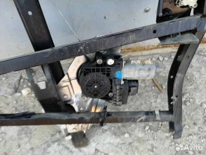 Стеклоподъемник задний левый Ауди А6 С5