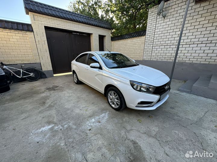 LADA Vesta 1.6 МТ, 2018, 240 000 км