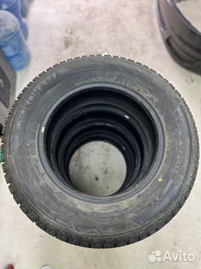 Yokohama Ice Guard IG55 215/70 R16 100