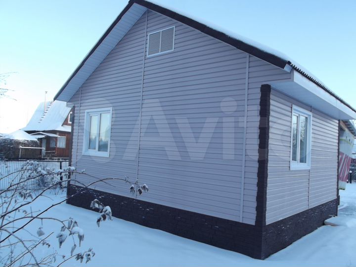 Дача 32 м² на участке 9 сот.