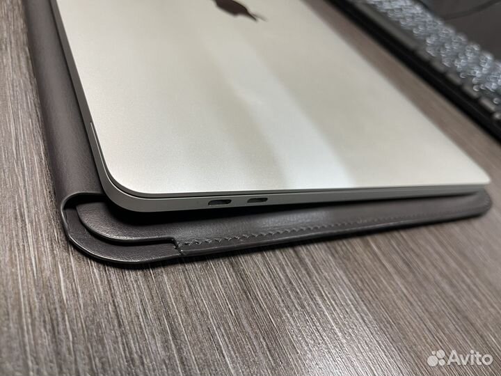 Macbook pro 13 2020 m1