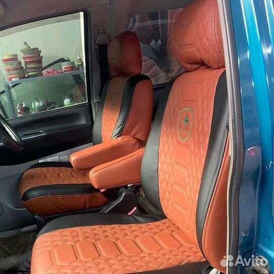 Чехлы Mitsubishi Delica