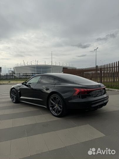 Audi e-tron GT 476 AT, 2021, 14 000 км