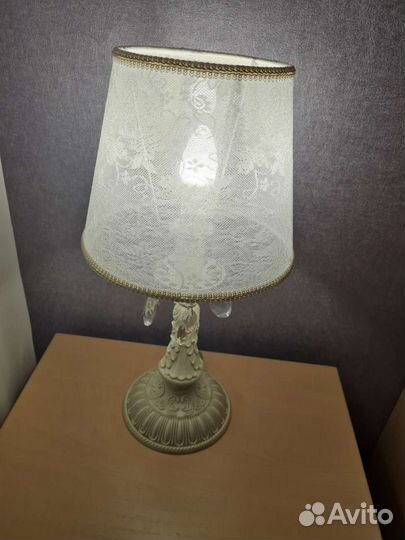 Светильник прикроватный