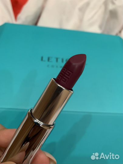 Givenchy помада