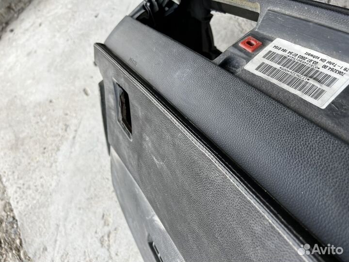 Торпедо со строчкой bmw 5 e60/e61