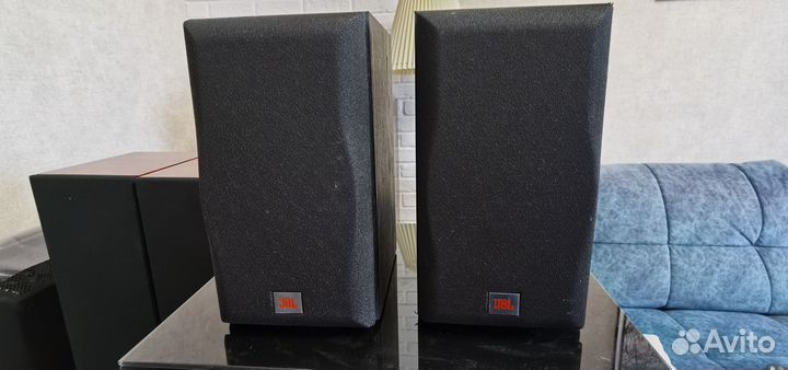 Колонки JBL E20