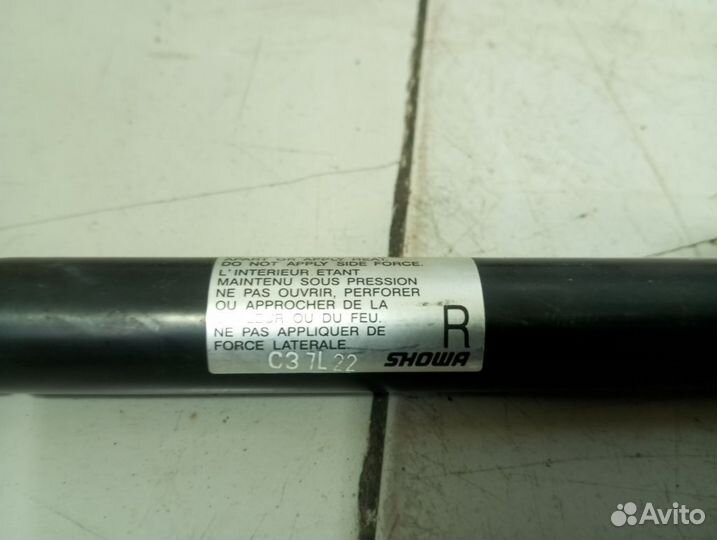 Амортизатор двери багажника правый Mazda CX 7