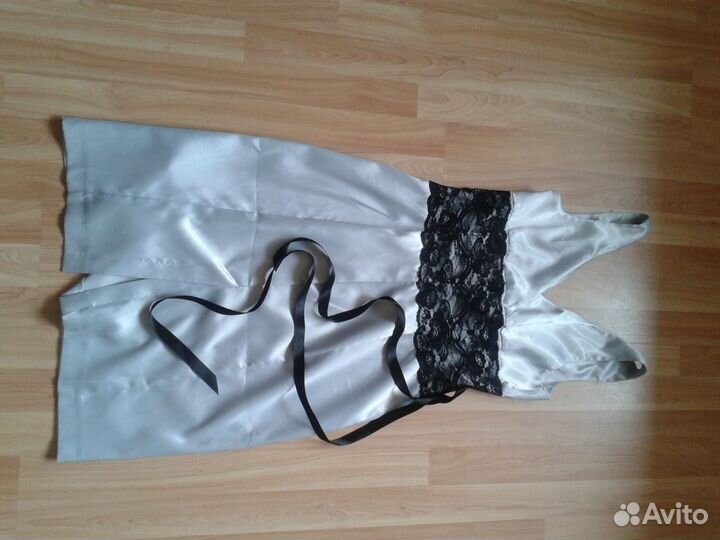 Продам новое платье