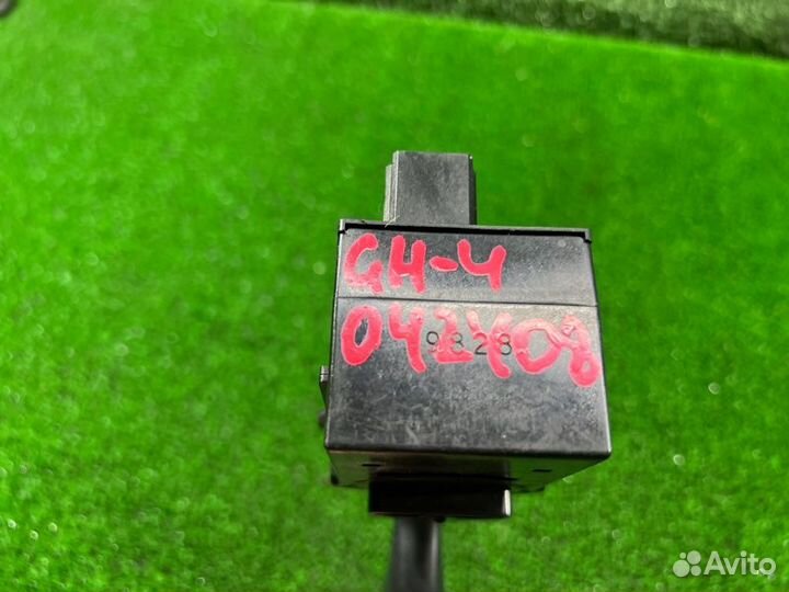 Подрулевой переключатель дворников Honda Hr-V GH4