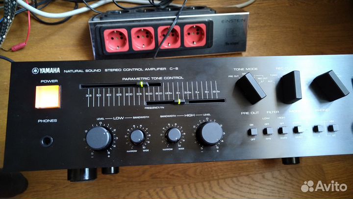 Предварительный усилитель Yamaha C-6 (1980-1981гг)