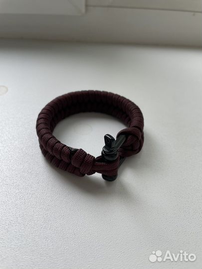 Браслет из паракорда