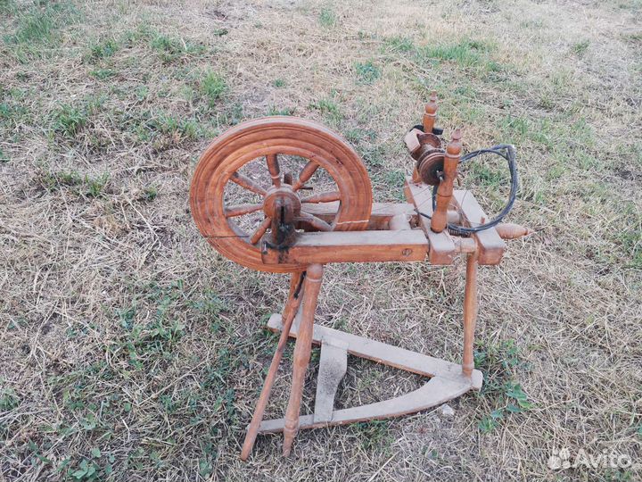 Прялка деревянная старинная