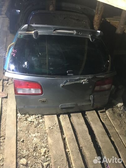 Крышка багажника Ниссан Либерти