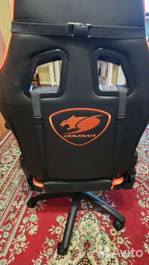 Кресло игровое Cougar Armor оранжевый