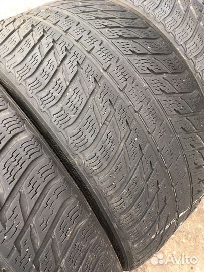 Nokian Tyres WR SUV 3 295/35 R21