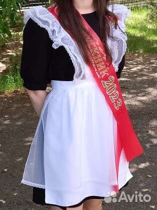 Белый школьный фартук