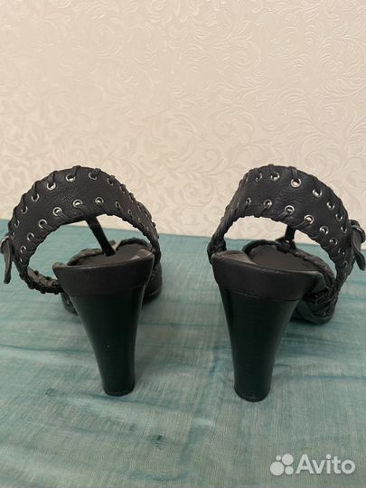 Босоножки Alba