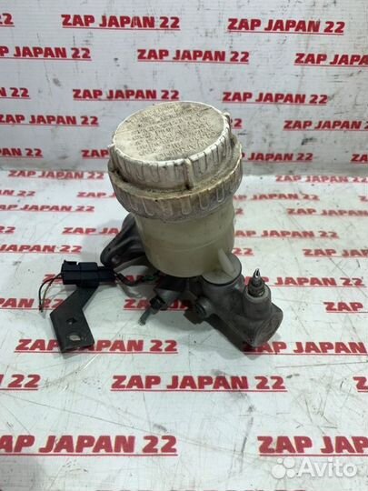 Главный тормозной цилиндр Mitsubishi Challenger