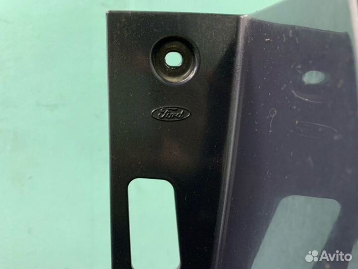 Бампер задний Ford Focus 3 Универсал