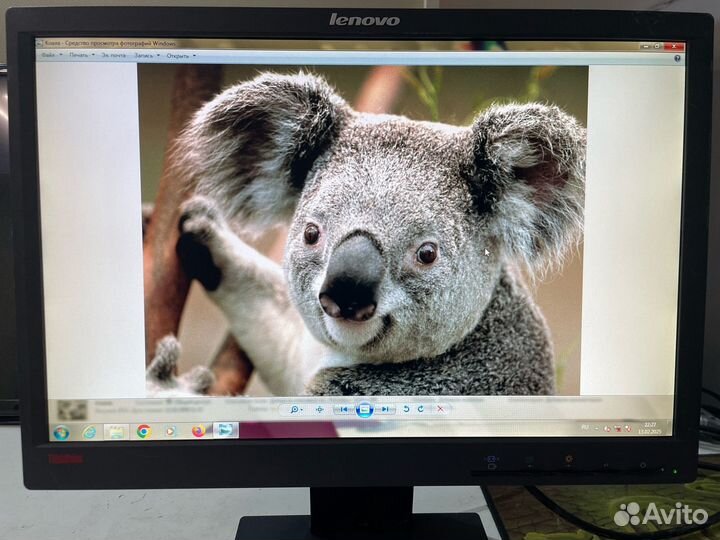 Монитор 19 дюймов широкоформатный