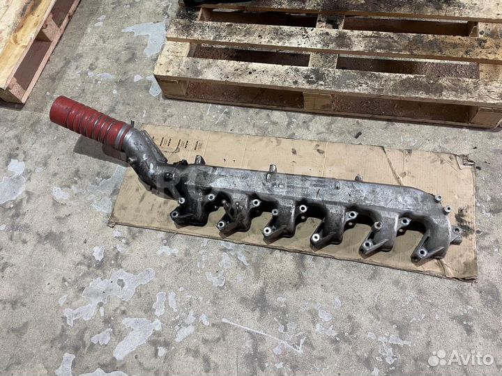 Впускной коллектор Renault Premium 2003 5010477752
