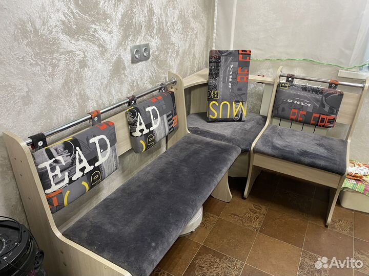 Кухонный мягкий уголок бу