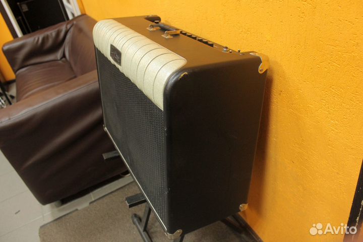 Kustom ‘72 Coupe Tube Amp Combo