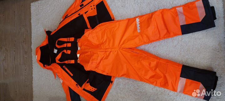 Спецодежда зимняя(куртка, полукомбинезон)