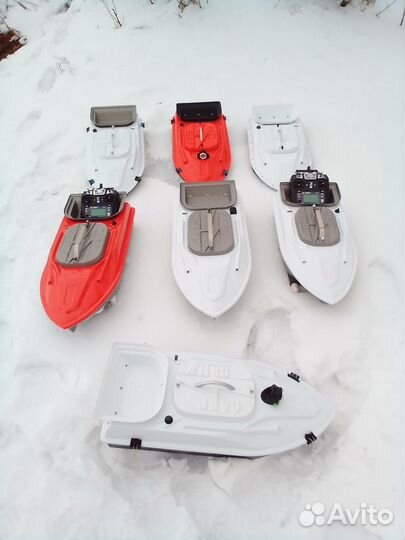 Прикормочный кораблик nitro carp