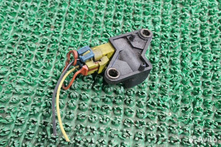 Датчик Air Bag Chevrolet Suburban GMT400