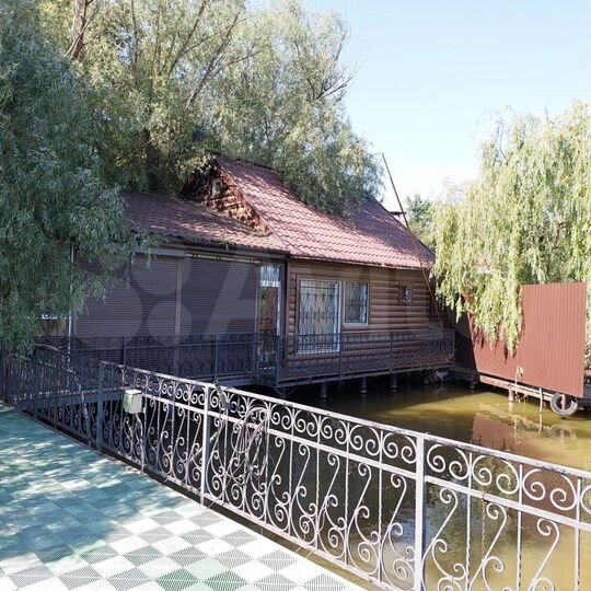 Коттедж 400 м² на участке 28 сот.